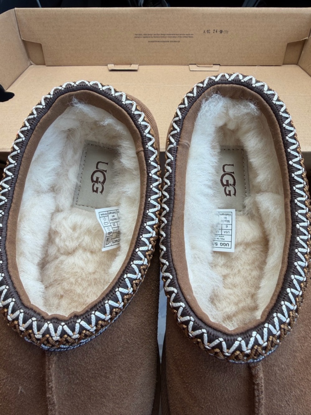 UGG Tasman’s - Picture 4 of 6